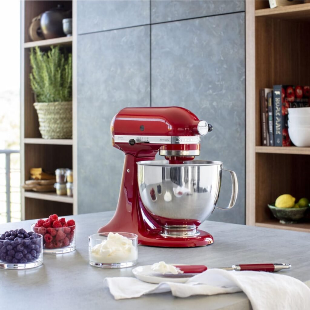 Kitchenaid Planetaria Artisan Robot da Cucina con Testa Inclinabile e 3 Accessori 4.8 Litri, Rosso Impero.