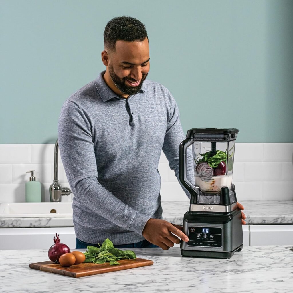 Frullatore Ninja 2 in 1, 1200 W, caraffa da 2,1L, tazza da 700ml, 3 programmi Auto-iQ: Blend, Max Blend, Crush, 4 impostazioni manuali, lavabile in lavastoviglie, colore nero, BN750EU.