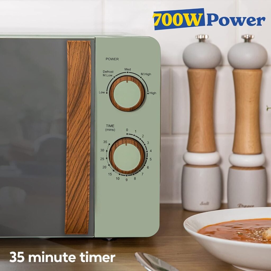 Microonde manuale Russell Hobbs RHMM713MG-N con maniglia e quadrante effetto legno, capacità 17 litri, colore verde opaco. Acquista ora!