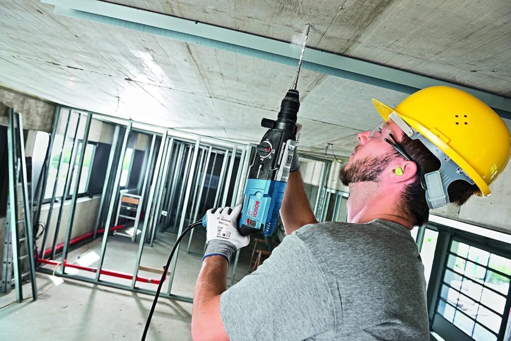 Martello Perforatore Bosch Professional GBH 2-28 F SDS-Plus 880 Watt 230V Nero con Mandrino Autoserrante 13mm - Valigetta Inclusa - 0-900 giri/min. Acquista ora!