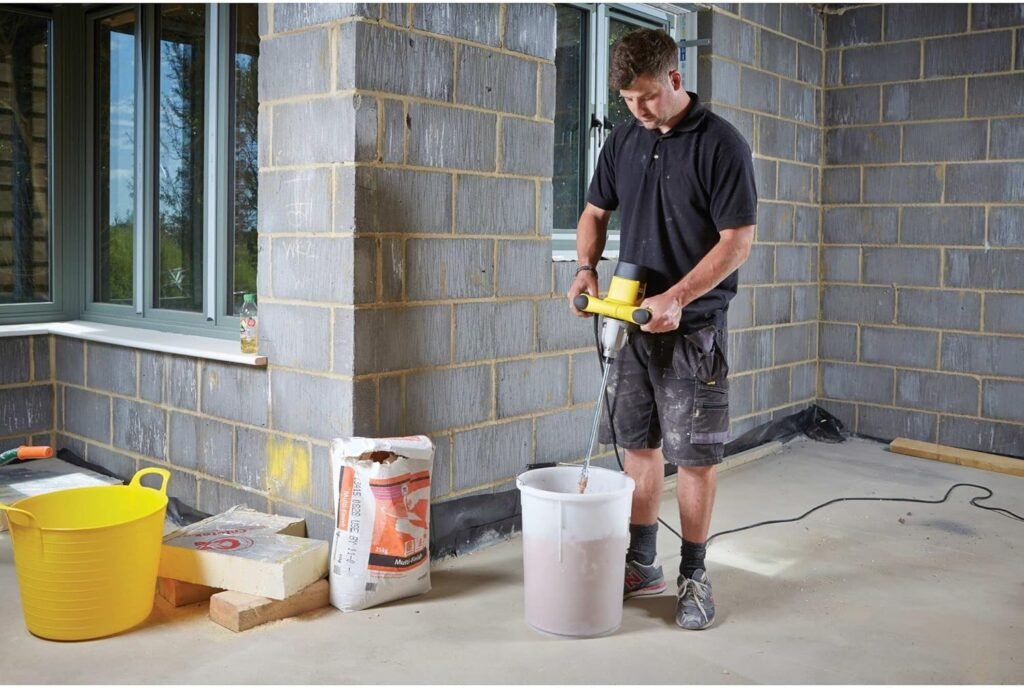 Miscele facilmente con lo Stanley Fatmax Miscelatore 1.600W FME190-QS. Acquista ora per ottenere i migliori risultati nella tua lavorazione.