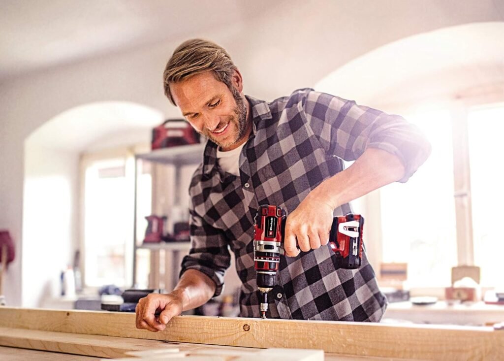 Einhell TE-CD 18/50 Li-i BL Power X-Change - Trapano avvitatore a percussione wireless (Li-Ion, 18 V, 50 Nm, motore senza spazzole, con 1 batteria da 2,0 Ah e 1 batteria da 4 Ah PXC +