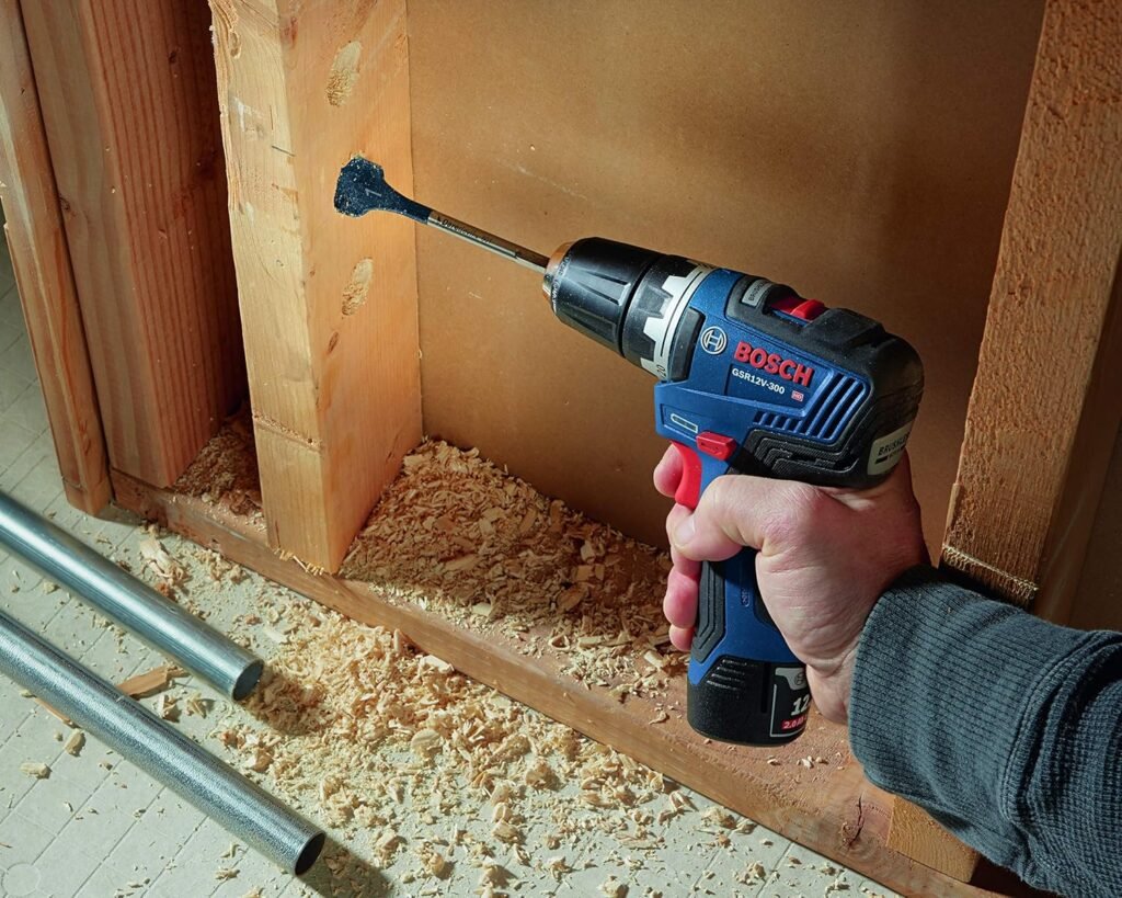 Bosch GSR12V-300N 12V Max EC senza spazzole 3/8" Trapano/Driver - Strumento affidabile per un lavoro preciso e veloce. Acquista ora e ottieni la massima potenza e durata!
