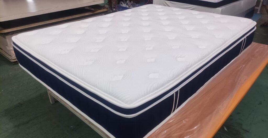 Materasso Letto Convenzionale TeQsli TSF-UK in Memory Foam - Small Double (120×190×27cm) - Immagine del Prodotto