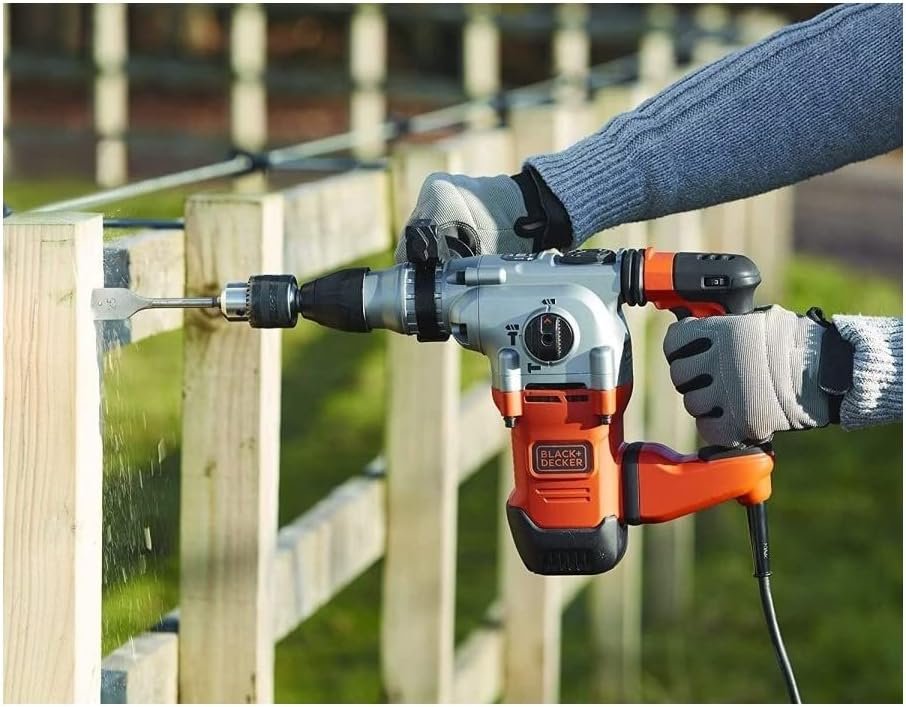 Trapano a percussione SDS+ BLACK+DECKER, 1250 W, 3 modalità, 3,5 J, punte e scalpello inclusi - BEHS03K-QS
